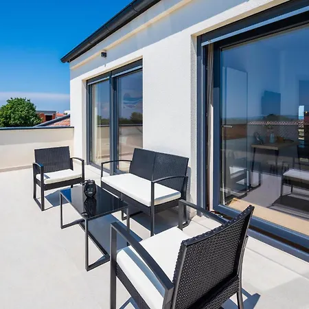 2 Bedroom Beautiful In