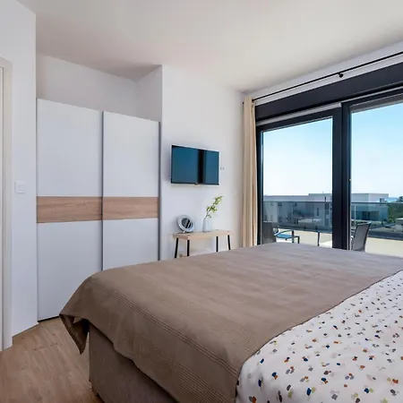2 Bedroom Beautiful In
