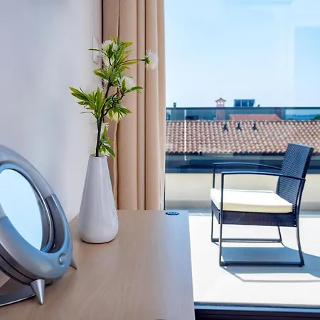 2 Bedroom Beautiful In *