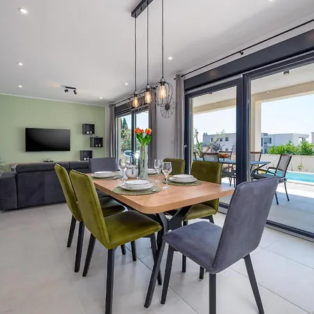 Holiday home 2 Bedroom Beautiful In