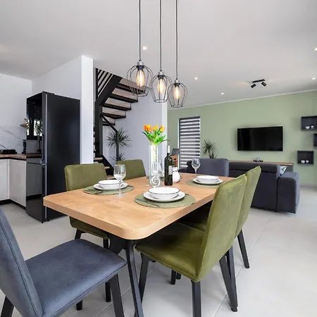 2 Bedroom Beautiful In Vodnjan